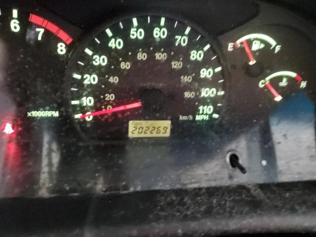 Photo 9 from auction – 2002 CHEVROLET TRACKER with VIN 2CNBJ13C126954442