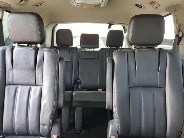 Photo 10 from auction – 2015 CHRYSLER TOWN & COU with VIN 2C4RC1BG8FR751845