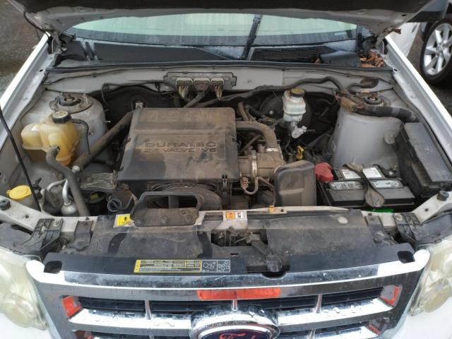 Photo 11 from auction – 2009 FORD ESCAPE LIM with VIN 1FMCU94G89KA36917