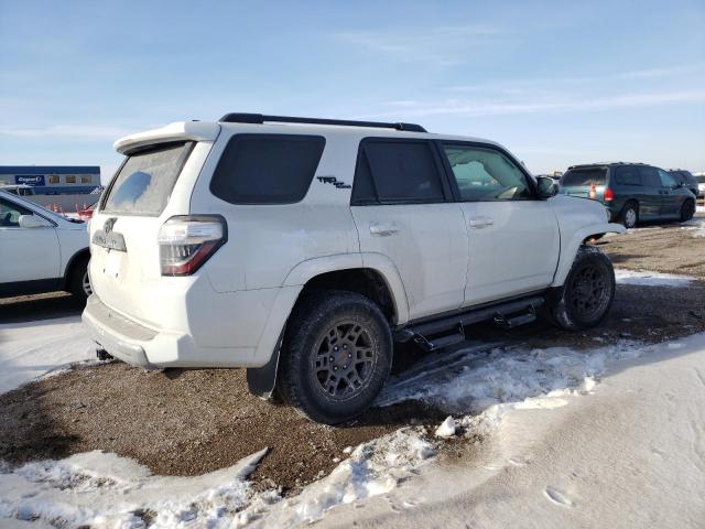 Photo 3 from auction – 2020 TOYOTA 4RUNNER SR with VIN JTEBU5JR1L5804642