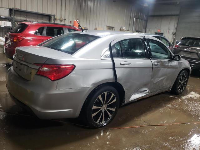 Photo 3 from auction – 2013 CHRYSLER 200 TOURIN with VIN 1C3CCBBGXDN702124