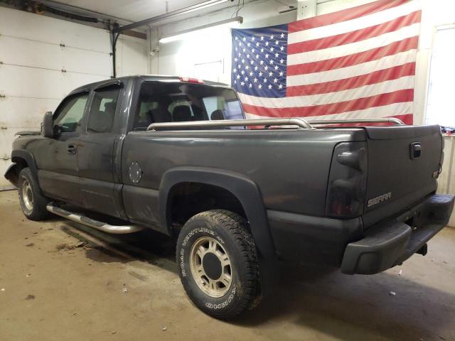 Photo 2 from auction – 2004 CHEVROLET SILVERADO with VIN 1GCEK19V04Z105076