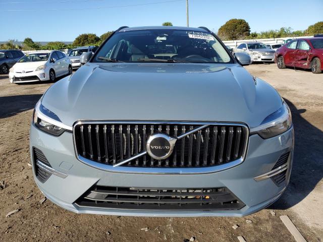 Photo 5 from auction – 2022 VOLVO XC60 B5 MO with VIN YV4L12DK2N1906277