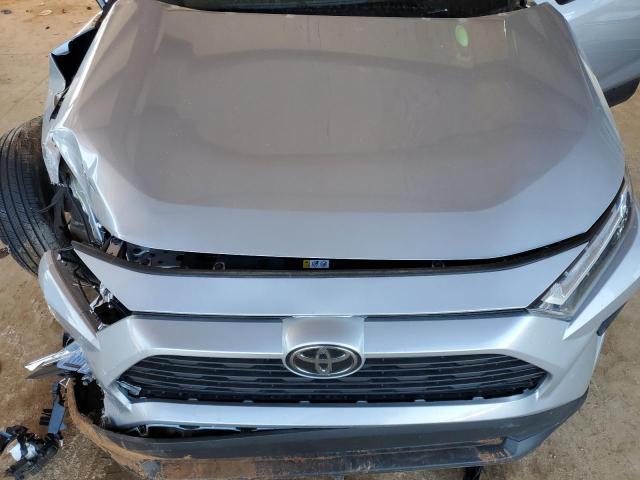 Photo 12 from auction – 2022 TOYOTA RAV4 XLE with VIN 2T3W1RFV9NW213899