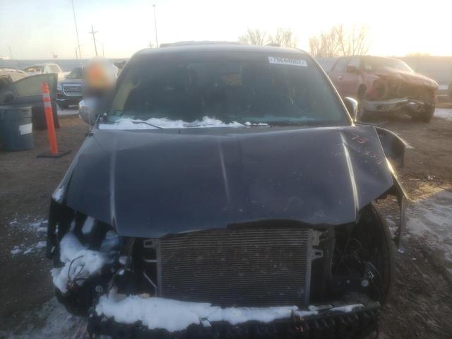 Photo 5 from auction – 2015 CHRYSLER TOWN & COU with VIN 2C4RC1CG3FR698115