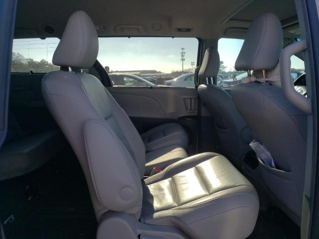 Photo 11 from auction – 2017 TOYOTA SIENNA XLE with VIN 5TDYZ3DC6HS872044