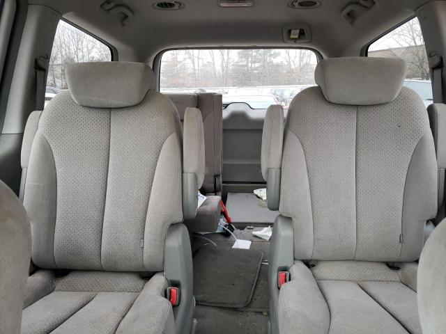 Photo 10 from auction – 2007 HYUNDAI ENTOURAGE with VIN KNDMC233676034140