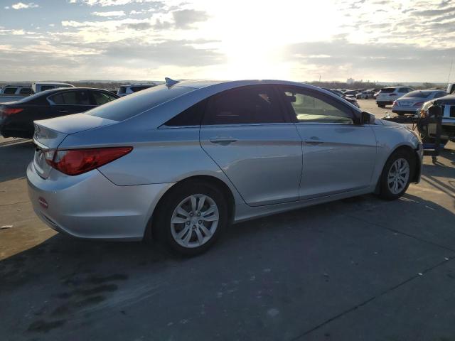 Photo 3 from auction – 2011 HYUNDAI SONATA GLS with VIN 5NPEB4AC5BH075606