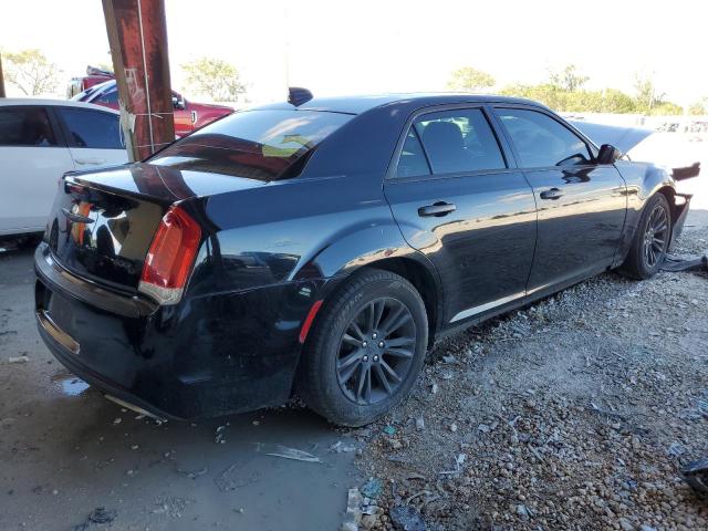 Photo 3 from auction – 2015 CHRYSLER 300C with VIN 2C3CCAEG7FH842018