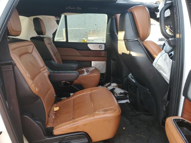 Photo 11 from auction – 2018 LINCOLN NAVIGATOR with VIN 5LMJJ3LT7JEL02634