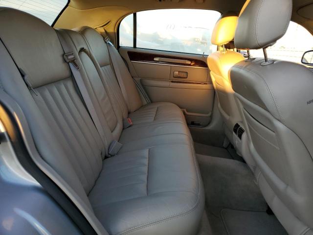 Photo 10 from auction – 2004 LINCOLN TOWN CAR E with VIN 1LNHM81W84Y680323