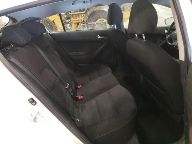 Photo 10 from auction – 2017 KIA FORTE LX with VIN KNAFK5A80H5674618