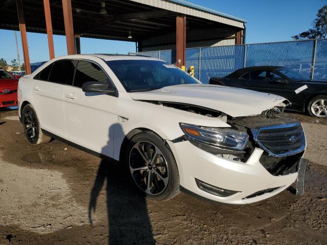 Photo 4 from auction – 2016 FORD TAURUS SEL with VIN 1FAHP2E88GG134092