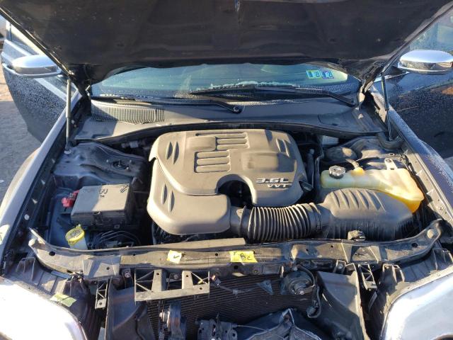 Photo 11 from auction – 2018 CHRYSLER 300 LIMITE with VIN 2C3CCAKGXJH300263