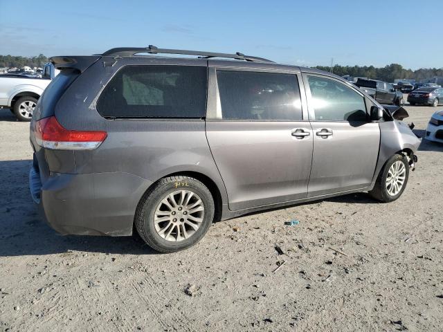 Photo 3 from auction – 2012 TOYOTA SIENNA XLE with VIN 5TDYK3DC6CS255708