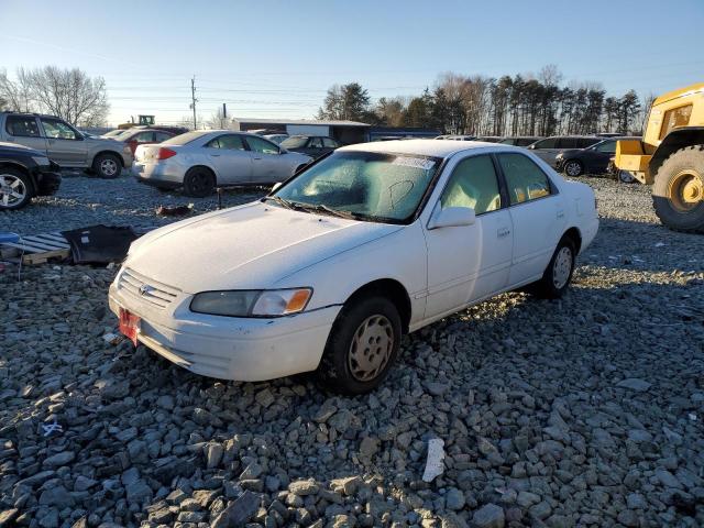 TOYOTA CAMRY CE 1998 with VIN JT2BG22K2W0205657 - Photo from auction