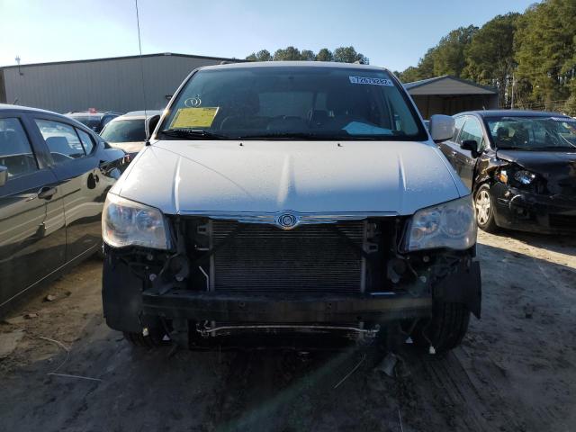 Photo 5 from auction – 2010 CHRYSLER TOWN & COU with VIN 2A4RR5D17AR347940