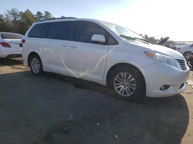 Photo 4 from auction – 2017 TOYOTA SIENNA XLE with VIN 5TDYZ3DC6HS872044