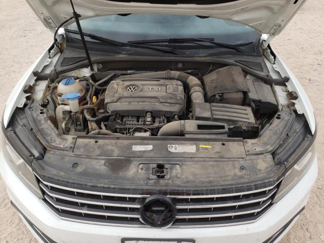 Photo 11 from auction – 2016 VOLKSWAGEN PASSAT with VIN 1VWBS7A31GC040212