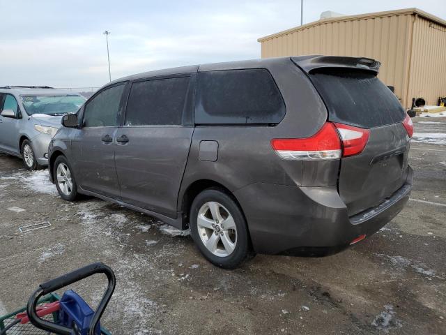 Photo 2 from auction – 2018 TOYOTA SIENNA L with VIN 5TDZZ3DC0JS949324