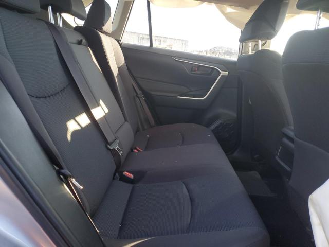 Photo 10 from auction – 2019 TOYOTA RAV4 LE with VIN JTMH1RFV2KD506660