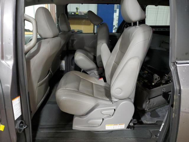 Photo 11 from auction – 2017 TOYOTA SIENNA XLE with VIN 5TDDZ3DC2HS174402