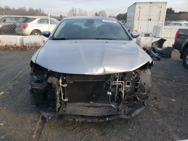 Photo 5 from auction – 2015 CHRYSLER 200 LIMITE with VIN 1C3CCCAB1FN681369