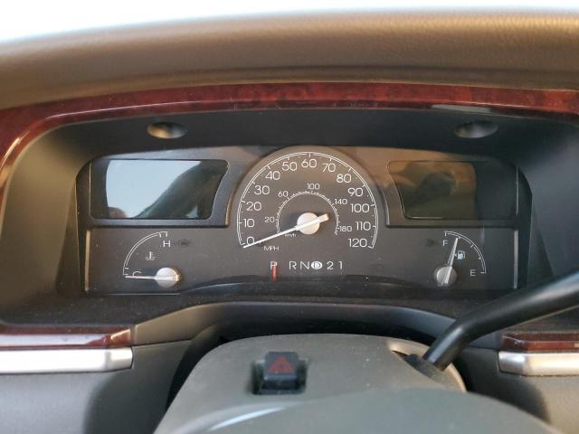 Photo 9 from auction – 2004 LINCOLN TOWN CAR E with VIN 1LNHM81W84Y680323