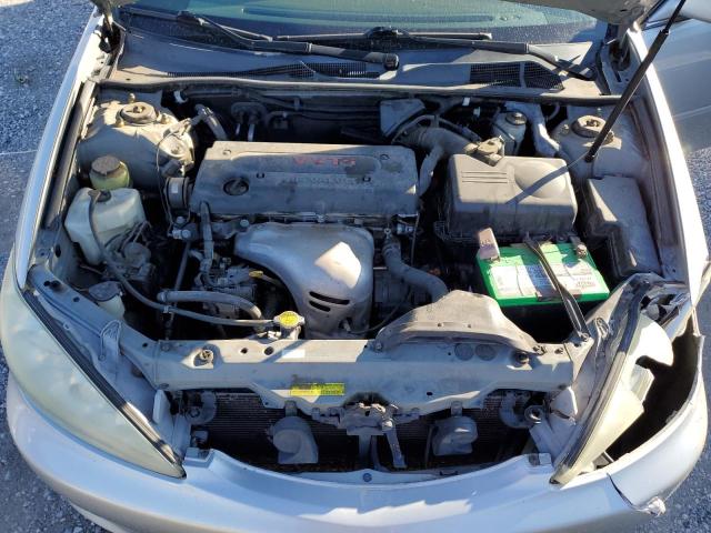 Photo 11 from auction – 2005 TOYOTA CAMRY LE with VIN 4T1BE32K35U953033