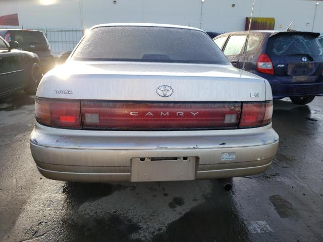 Photo 6 from auction – 1994 TOYOTA CAMRY LE with VIN JT2SK12E8R0190296