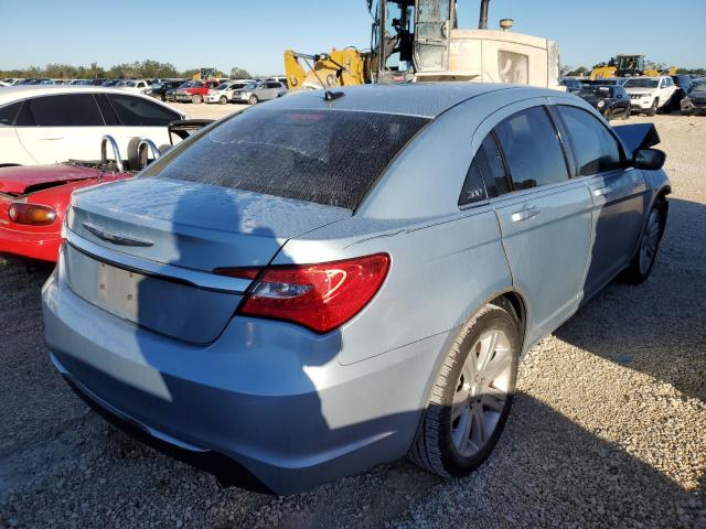 Photo 3 from auction – 2013 CHRYSLER 200 TOURIN with VIN 1C3CCBBB2DN595137
