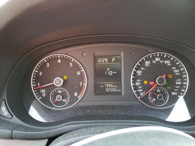 Photo 9 from auction – 2014 VOLKSWAGEN PASSAT S with VIN 1VWAT7A32EC031038