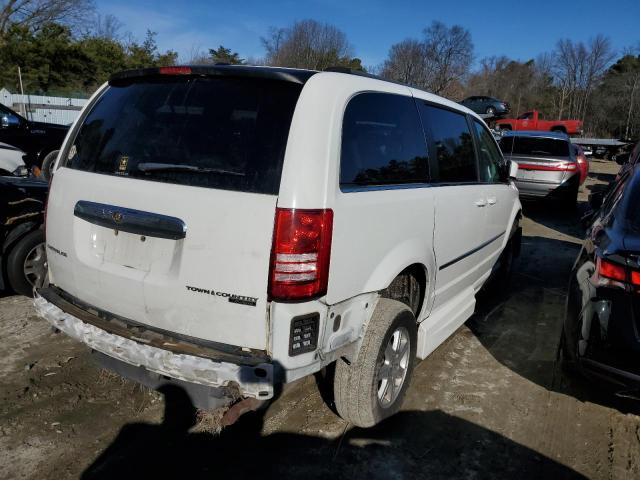 Photo 3 from auction – 2010 CHRYSLER TOWN & COU with VIN 2A4RR5D17AR347940