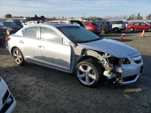 Photo 4 from auction – 2013 ACURA ILX 20 TEC with VIN 19VDE1F77DE007160