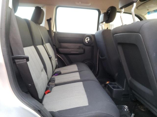 Photo 10 from auction – 2010 DODGE NITRO SE with VIN 1D4PU2GK4AW100531