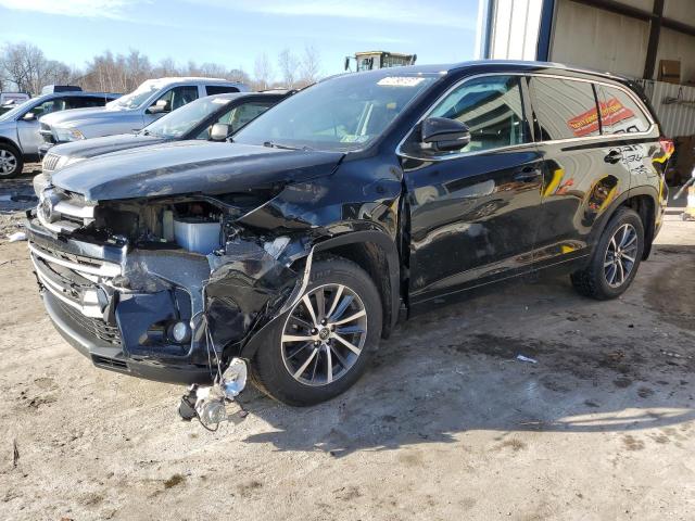 TOYOTA HIGHLANDER 2017 with VIN 5TDJZRFH4HS372817 - Photo from auction