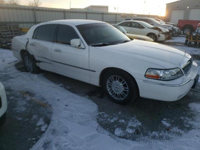 Photo 4 from auction – 2010 LINCOLN TOWN CAR S with VIN 2LNBL8CV4AX607085