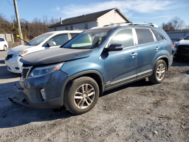 KIA SORENTO LX 2015 with VIN 5XYKTDA73FG590992 - Photo from auction