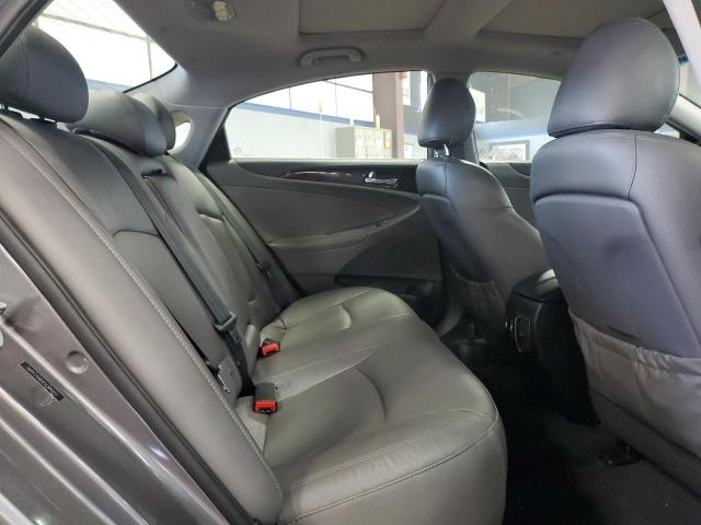 Photo 10 from auction – 2012 HYUNDAI SONATA SE with VIN 5NPEC4AB4CH384053