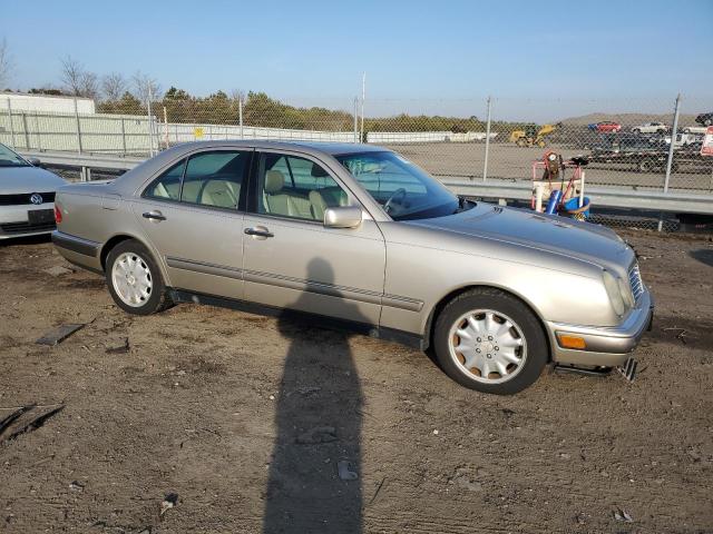 Photo 4 from auction – 1997 MERCEDES-BENZ E 320 with VIN WDBJF55F8VJ029565