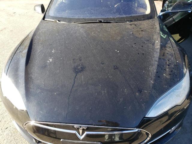 Photo 11 from auction – 2013 TESLA MODEL S with VIN 5YJSA1CG0DFP15582
