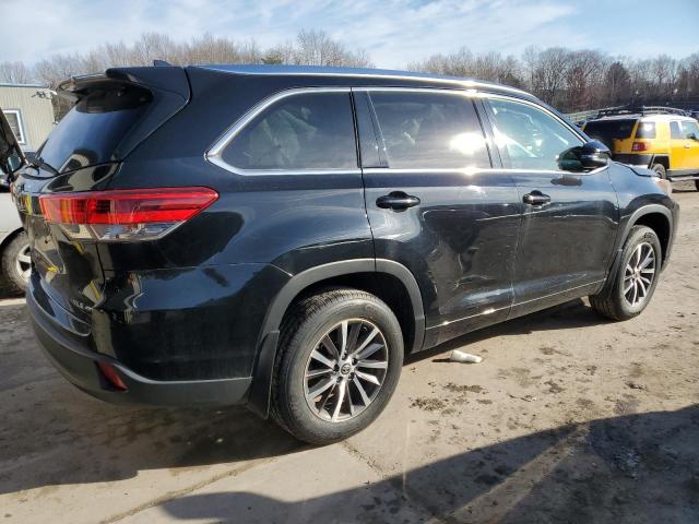 Photo 3 from auction – 2017 TOYOTA HIGHLANDER with VIN 5TDJZRFH4HS372817