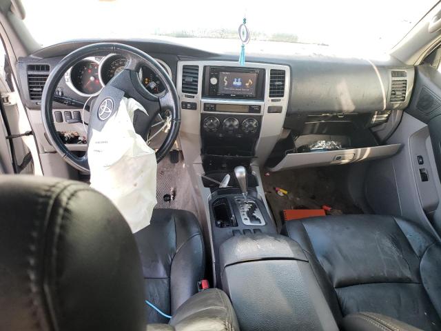 Photo 8 from auction – 2005 TOYOTA 4RUNNER SR with VIN JTEZU14R450061137