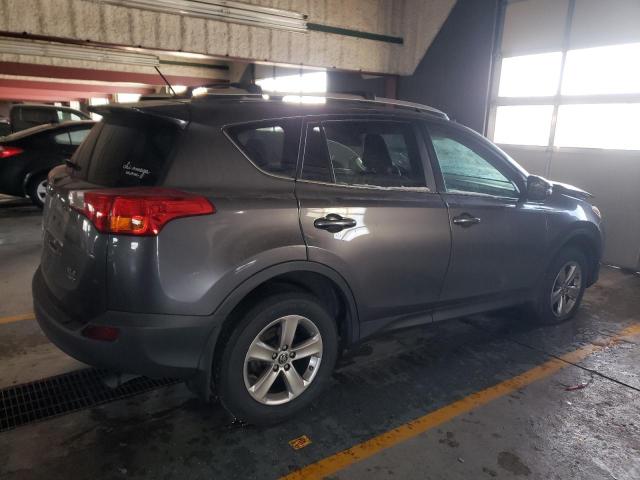 Photo 3 from auction – 2015 TOYOTA RAV4 XLE with VIN 2T3RFREV5FW239353