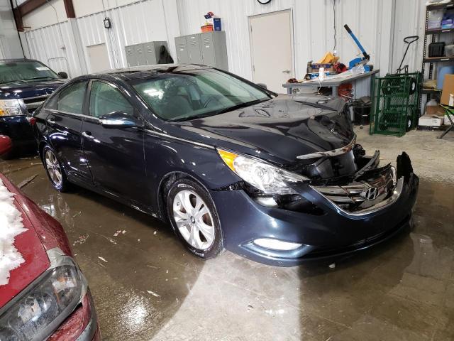 Photo 4 from auction – 2013 HYUNDAI SONATA SE with VIN 5NPEC4AC5DH596602