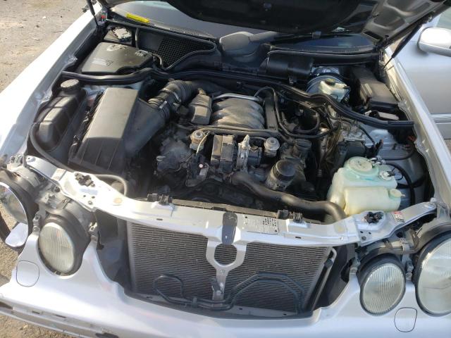 Photo 11 from auction – 2001 MERCEDES-BENZ E 320 4MAT with VIN WDBJF82J31X049918