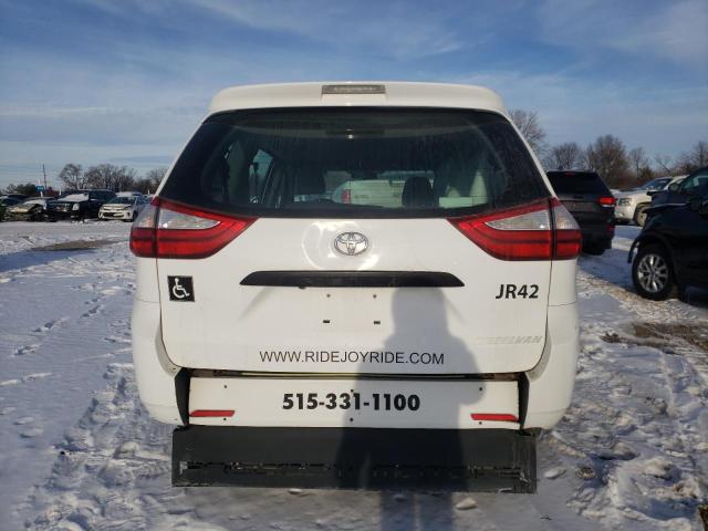 Photo 6 from auction – 2017 TOYOTA SIENNA with VIN 5TDZZ3DC7HS770742