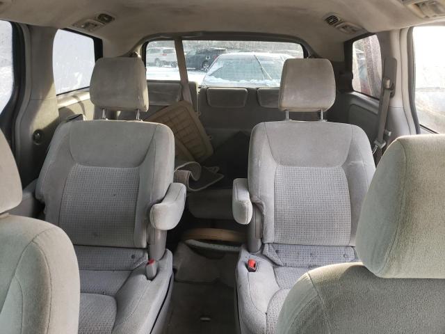 Photo 10 from auction – 2010 TOYOTA SIENNA CE with VIN 5TDKK4CC3AS315583