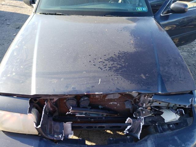 Photo 11 from auction – 2002 FORD CROWN VICT with VIN 2FAFP73W42X159712