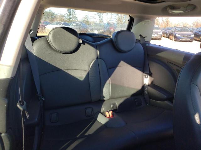 Photo 10 from auction – 2010 MINI COOPER with VIN WMWMF3C5XATZ63588